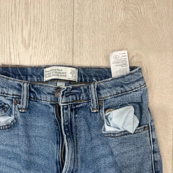 ABERCROMBIE AND FITCH jeans 2 - Picture 5 of 6